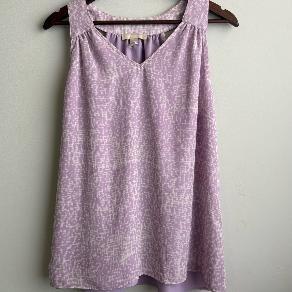 Banana Republic Lavender Printed Sleeveless‎ Blouse Spring